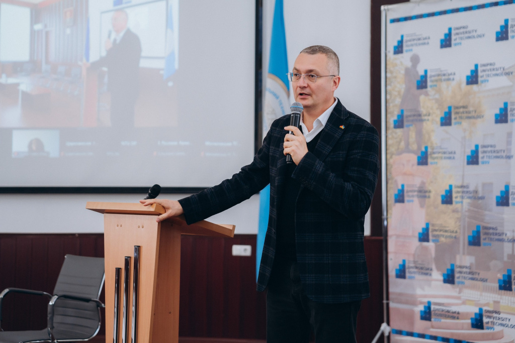 Photo 012.jpg Photo 012.jpg