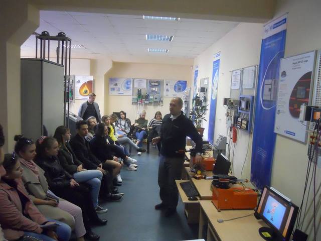 06.jpg